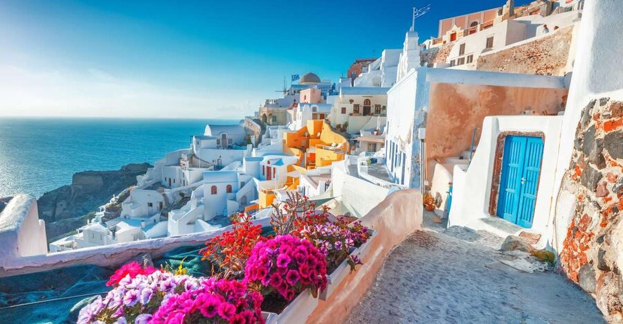 1-Day Boat Trip: Santorini Volcano, Thirassia & Oia Sunset - Key Points At a Glance