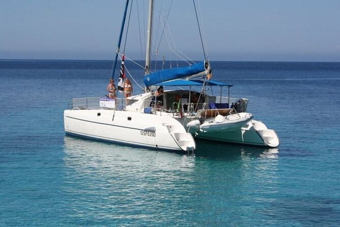 2-Catamaran tour from Cannigione to the Maddalena Archipelago - What the small boat setup feels like
