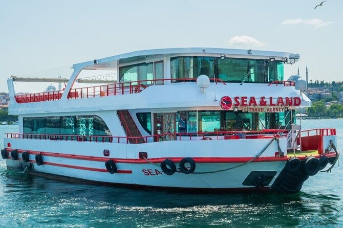 2 Hours Bosphorus Cruise Boat Tour in Istanbul - What this Bosphorus cruise actually offers