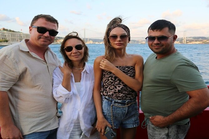 2 Hours Bosphorus Cruise Boat Tour in Istanbul - Tea, coffee, WiFi, and the real value of $9.67