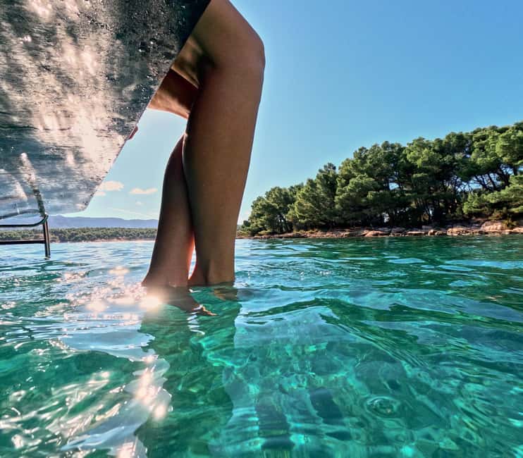 3 Islands Speedboat Tour: Golden Horn, Blue Lagoon & Jelsa - What the $94 price really covers