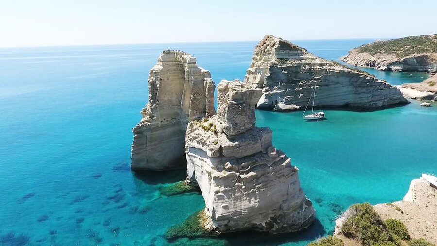 Adamantas: Full-Day Milos & Poliegos Boat Tour with Meals - How the crew affects the day