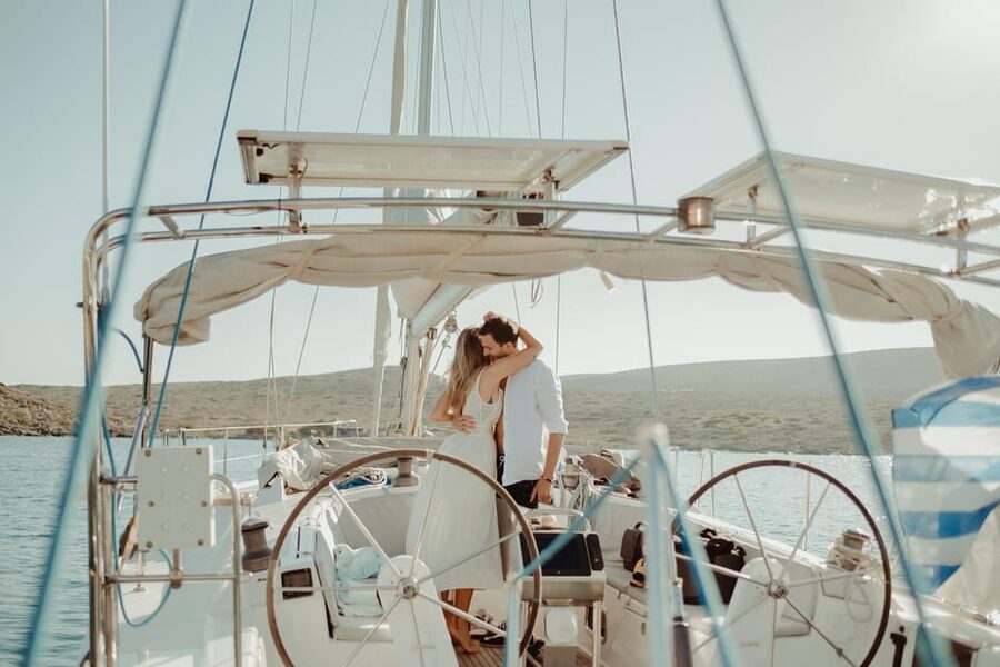 Agios Nikolaos: Golden Hour Sailboat Tour with Wine & Snacks - Sailing back as the light changes