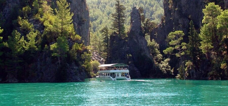 Alanya: Green Canyon Boat Trip with Lunch and Hotel Pickup - Swimming stops in the lake