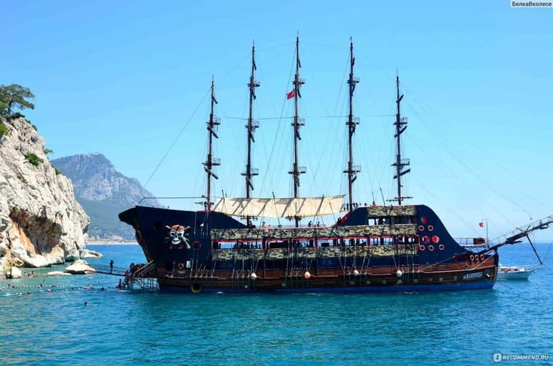 Alanya: Pirate Boat Party with Foam, Disco, Lunch & Drinks - Three swim breaks along the Turkish Riviera