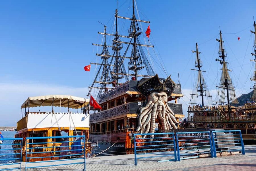 Alanya: Pirate Boat Trip with Lunch and Drinks - What Makes This Boat Trip Worth Considering