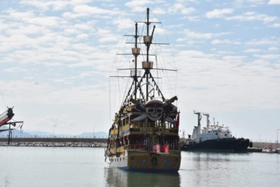 Alanya: Pirate Ship Cruise with Food and Swimming Stops - Timing, pickup, and what the price really covers