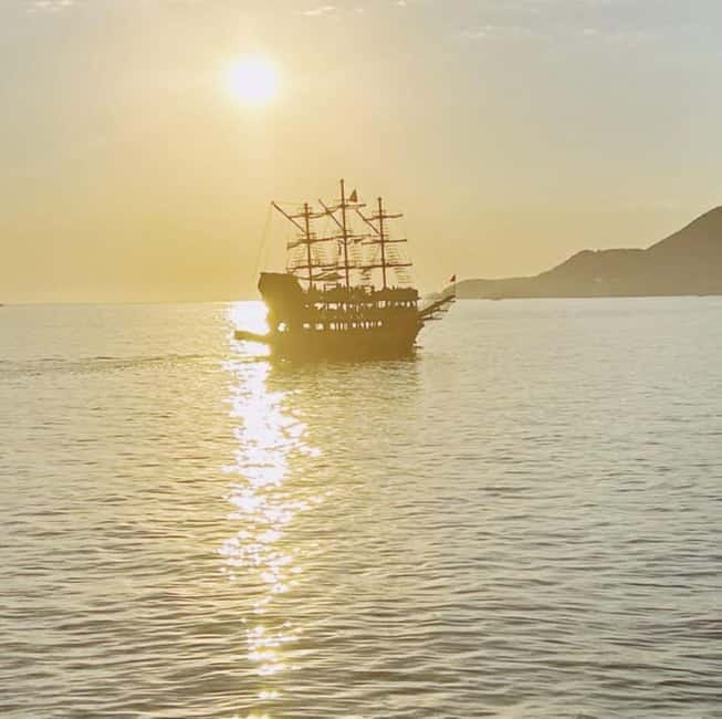 Alanya Pirate Sunset Cruise w/ Foam Party & Optional Drinks - Key points at a glance