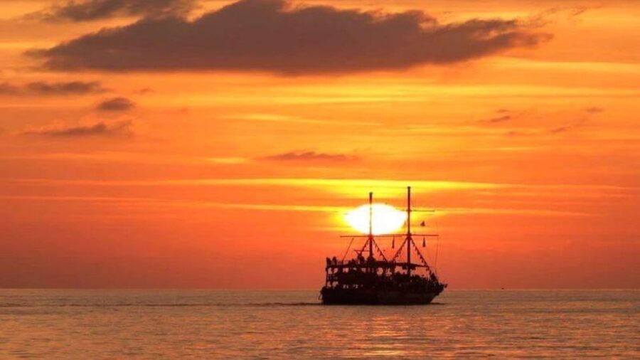 Alanya: Sunset Cruise with Dinner - From Alanya Harbor past the Red Tower