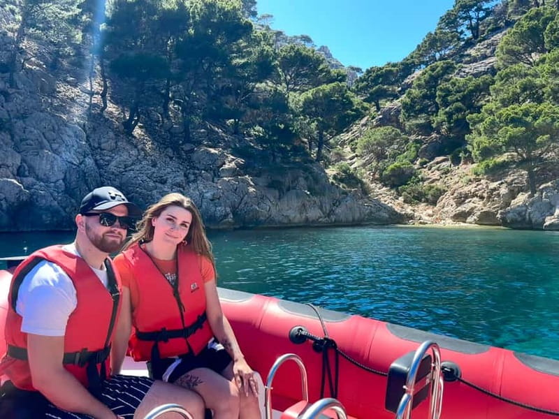 Alcudia: Sightseeing, Sea Caves & Snorkel Speedboat Tour - Ses Caletes: The Longer Water Stop