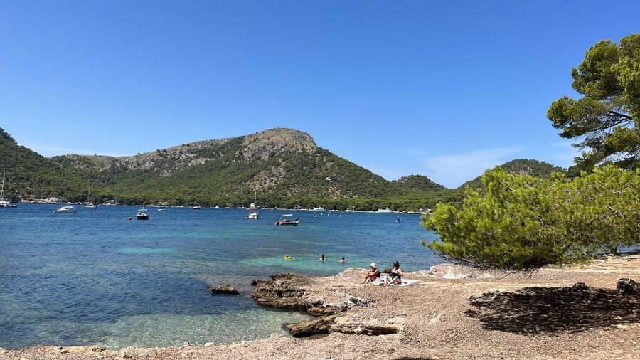 Alcudia: Traditional Wooden Boat Trip with Snorkeling - Why a llaüt makes this Alcúdia cruise special