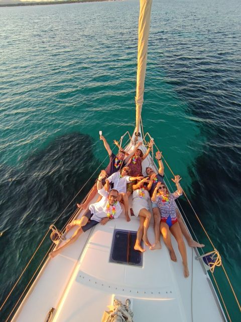 Alghero: Sunset Sailing Aperitif Experience - Setting sail from central Alghero