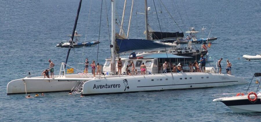 Alicante: 6-Hour Catamaran Cruise to Tabarca Island - Who will enjoy this six-hour outing