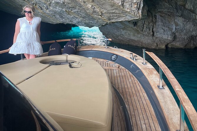 All-Inclusive Capri Boat Tour with City Visit from Positano - The Blue Grotto question