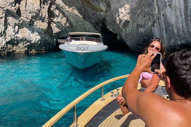 All-Inclusive Capri Boat Tour with City Visit from Positano - Food, drinks, and the meaning of all-inclusive