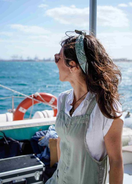 Altea: Beaches and Coves Boat Trip with Lunch - Coastal views, cliffs, and curved coves