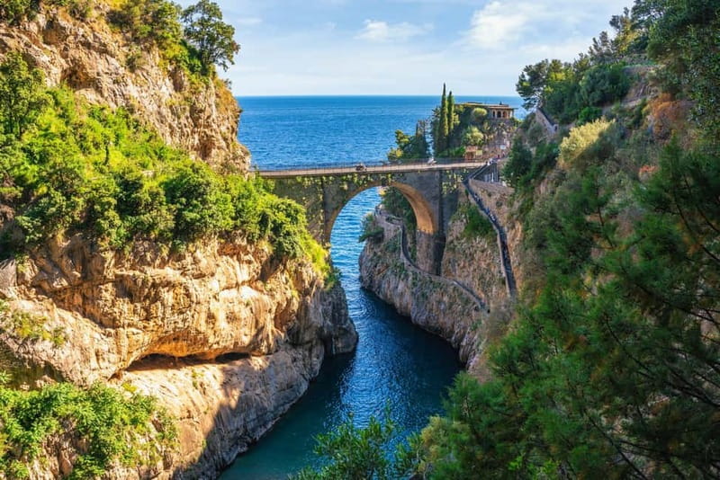 Amalfi: Boat Adventure Caves, Beaches, Snorkeling & Positano - Positano: the reason to choose the longer trip