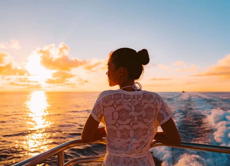Amalfi Coast: Sunset Boat Tour with Fruit & Drinks - Why the Amalfi Coast looks different from a boat