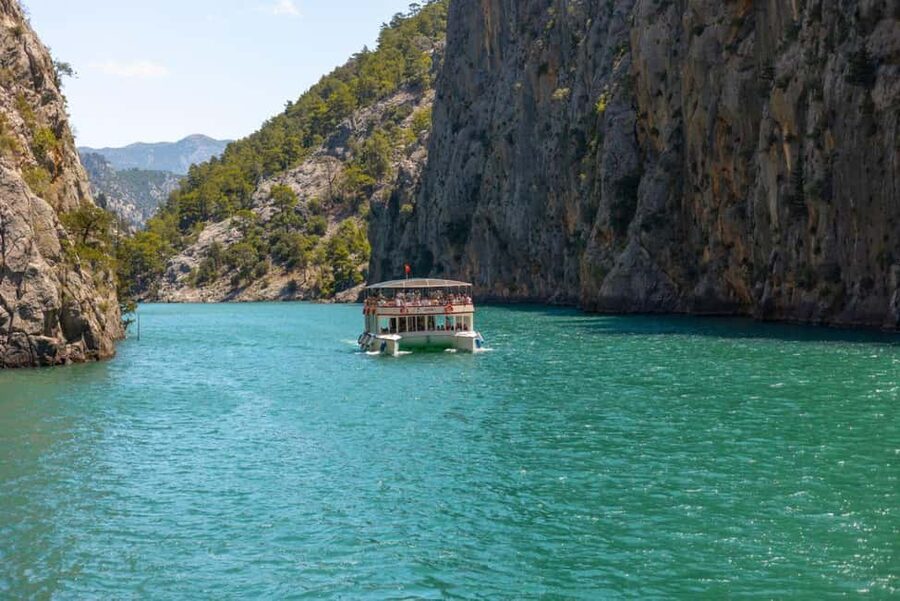 Antalya/Alanya: Green Canyon With Boat&Lunch - What the Guides Add to the Day