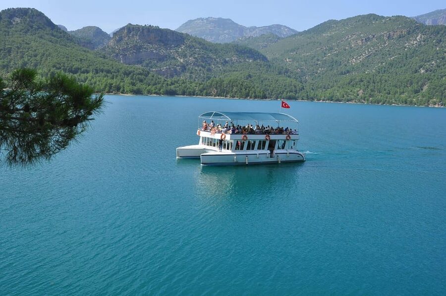 Antalya: Green Canyon Boat Trip with Lunch & Soft Drinks - Lunch beside the lake