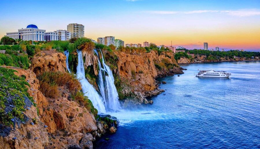 Antalya: Guided Old Town Tour with Boat Trip and Lunch - Lunch in Kaleiçi, with drinks extra