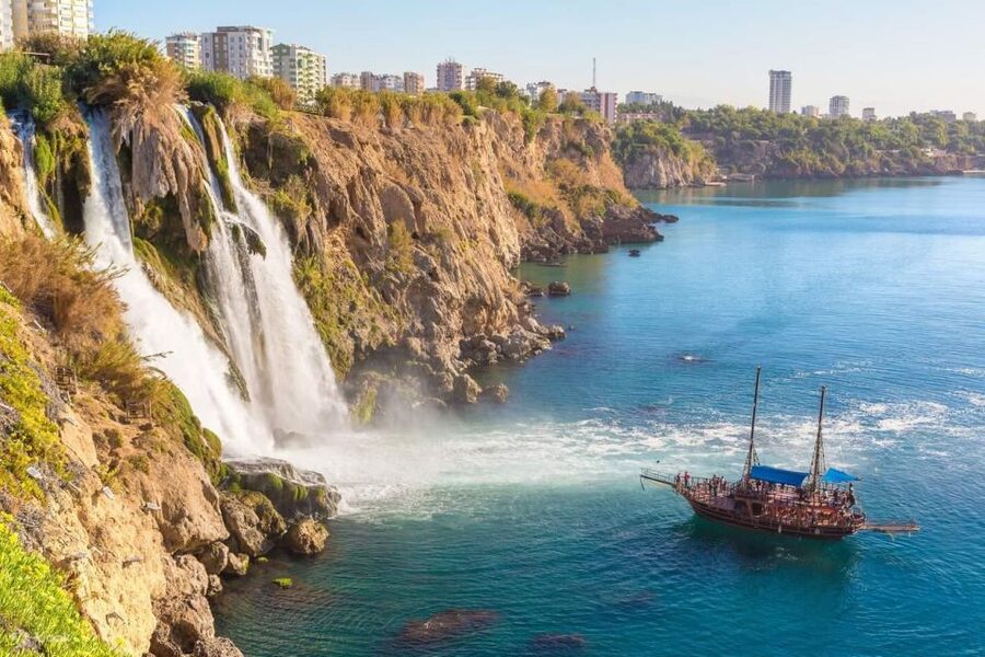 Antalya: Guided Old Town Tour with Boat Trip and Lunch - Free time and the Argentum shopping stop