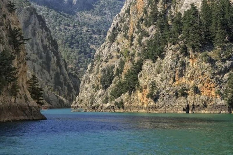 Antalya/Side: Green Canyon Day Trip with Boat Tour and Lunch - Lunch beside the reservoir