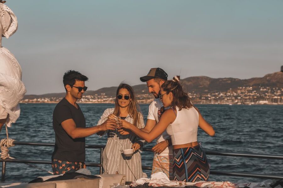 Athens: 3-Hour Sunset Cruise with Swim Stop, Snacks & Drinks - Who will enjoy this cruise most?