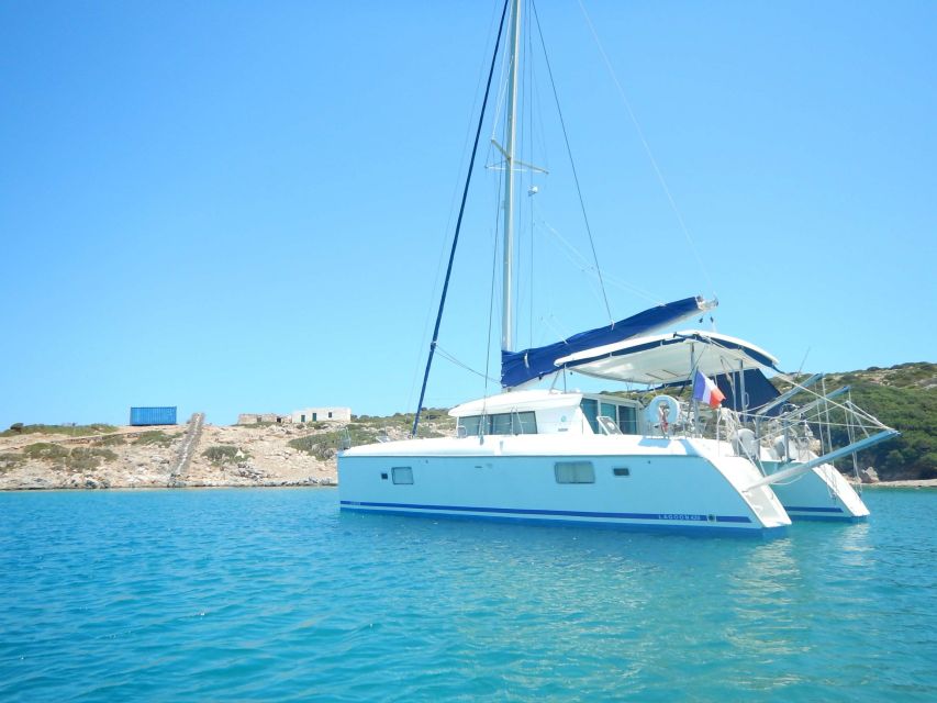Athens: Catamaran Cruise with Fresh Lunch and Wine - Vouliagmeni Bay and the second swim