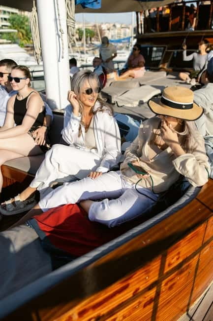 Athens: Cruise to Agistri, Moni & Aegina with Lunch & Drinks - A Greek buffet served at sea