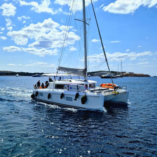 Athens: Riviera Catamaran Tour with Fresh Meal and Drinks - Five things to know before sailing