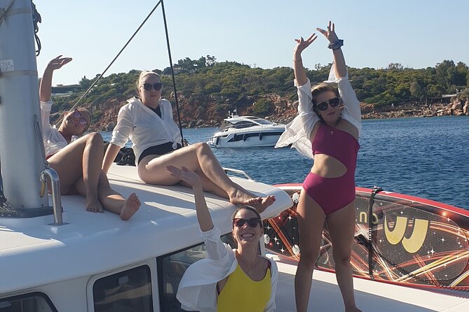 Athens Riviera Catamaran tour with fresh Meal Drinks and Swimming - Who will enjoy this half-day cruise?