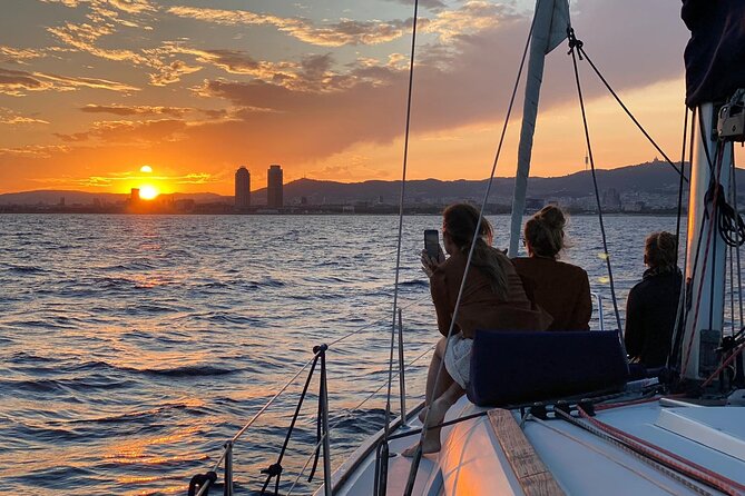 Barcelona 2-hour Private Boat Tour with Cava and snacks - The Skippers Make the Difference