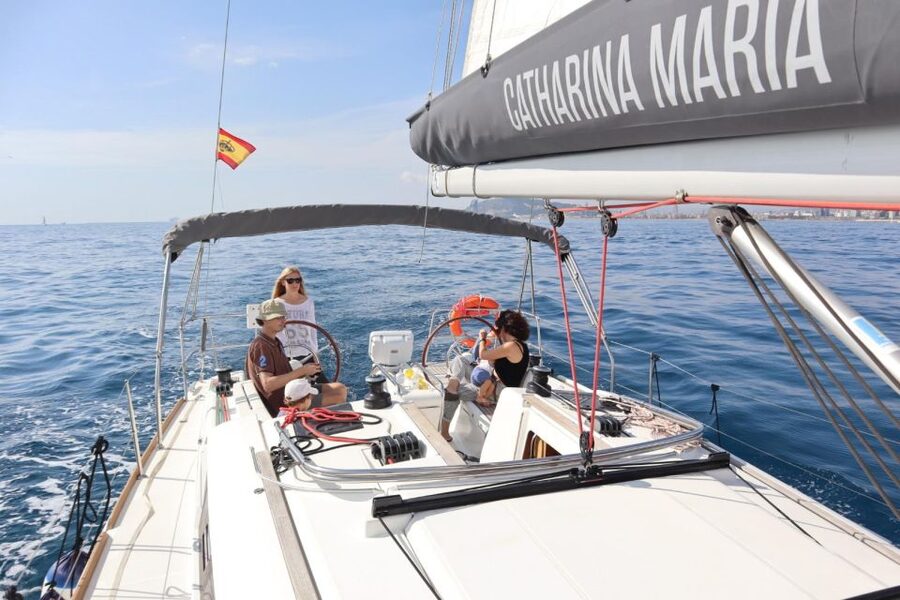 Barcelona: 2-Hour Sailboat Tour with Paddle Boarding - Meeting point, timing, and what to bring