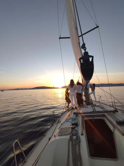 Barcelona Badalona : Sailboat Tour, Snacks, Drinks, Swimming - Key points to know before booking