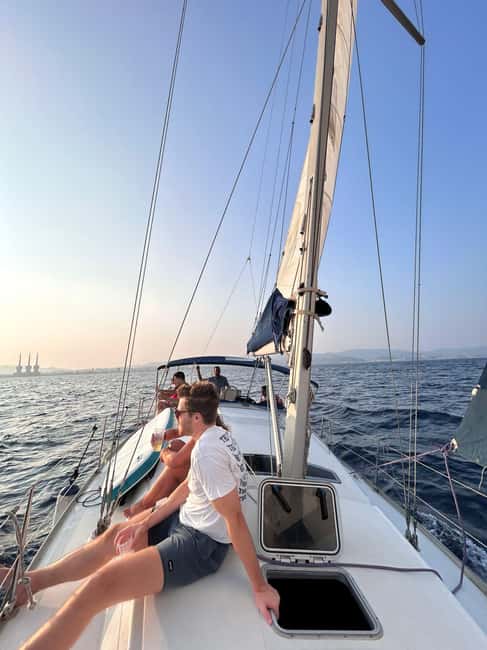 Barcelona Badalona : Sailboat Tour, Snacks, Drinks, Swimming - Snacks, cava, beer, and a relaxed atmosphere
