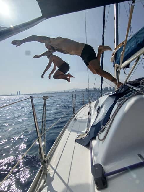 Barcelona Badalona : Sailboat Tour, Snacks, Drinks, Swimming - How the two hours usually unfold