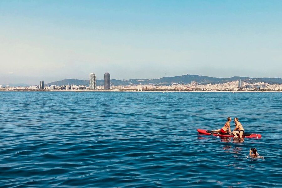Barcelona: Coastline Boat Trip with Snacks and Cava - Timing, comfort, and what to bring