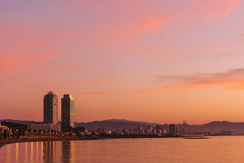 Barcelona: Daytime or Sunset Cruise with Drinks - Vila Olímpica and the open sea