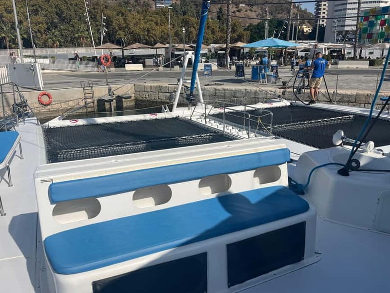 Barcelona: Daytime or Sunset Cruise with Drinks - Why sunset is worth considering