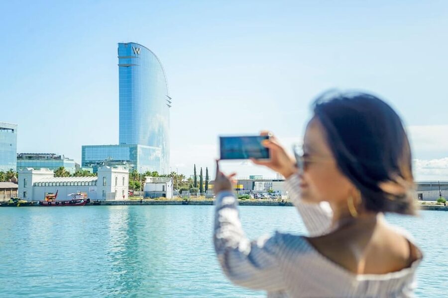 Barcelona: E-Bike Tour with Montjuic Cable Car & Boat Ride - Why this Barcelona tour works so well