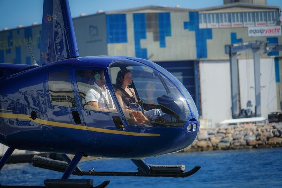 Barcelona: Helicopter Flight with Optional Yacht Cruise - The yacht cruise adds breathing room