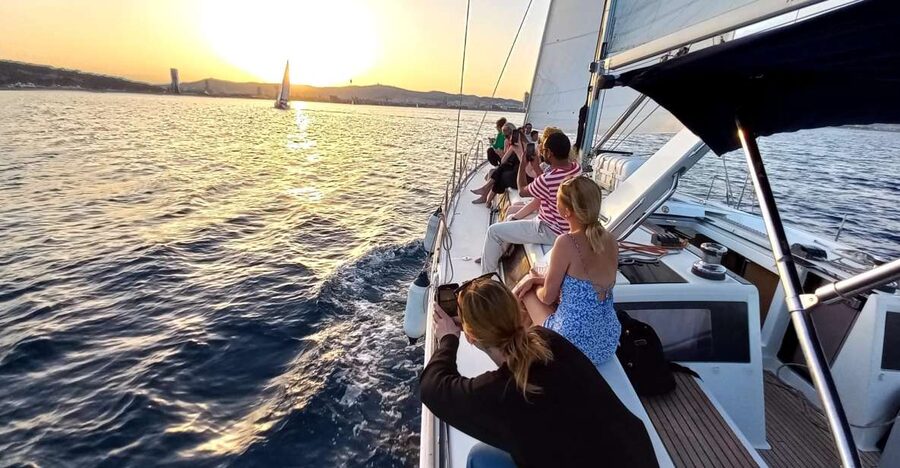 Barcelona: Luxury Private Sunset Yacht Cruise - Comfort, access, and what to bring