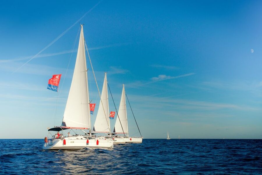 Barcelona: Sailing Tour with Spanish Tapas and Drinks - Who will get the most from this two-hour cruise