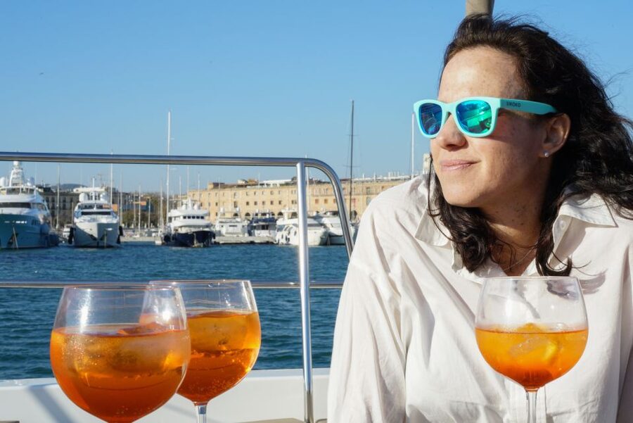 Barcelona: Sailing Tour with Vermouth and Drinks - Key points at a glance
