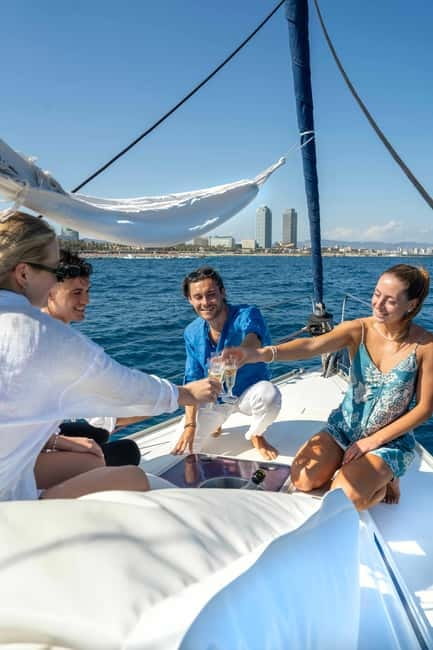 Barcelona: Sailing Tour with Young Local Captain & Drinks - Why Barcelona looks different from a sailboat