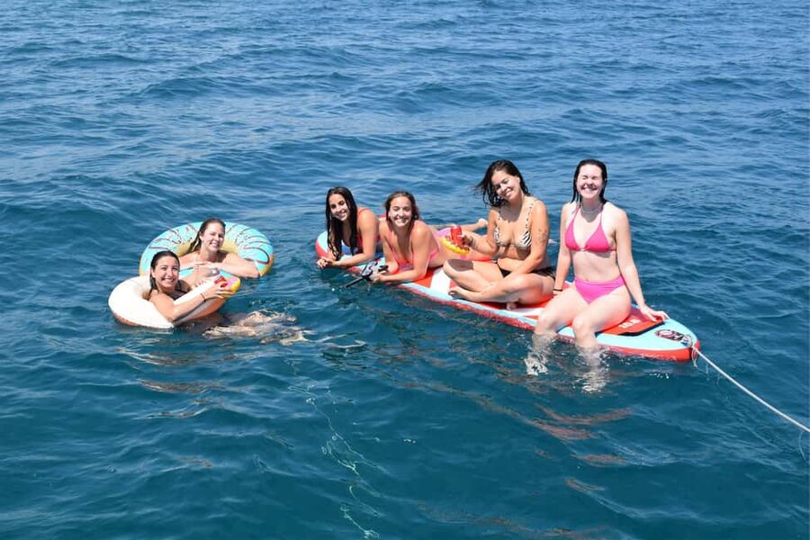 Barcelona: Sailing with Open Bar, Catalan Snack & Swim Stop - One hour of coastline views from the water