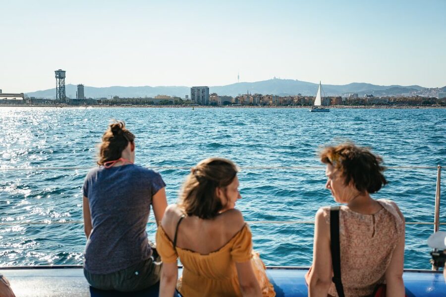 Barcelona: Sunset Catamaran Cruise with Live Music - Drinks at the onboard bar