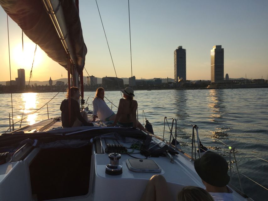 Barcelona: Sunset Sailing Experience with Snacks and Cava - Key things to know before you sail