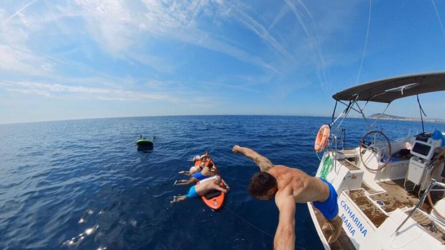 Barcelona: Sunset Sailing Experience with Snacks and Cava - Setting out from Port Olimpic